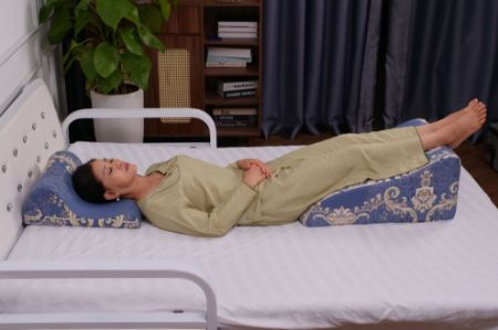 Hình ảnh nhóm sản phẩm Gối Kê Chân Điều Trị Giãn Tĩnh Mạch: Bước Tiến Mới Trong Chăm Sóc Sức Khỏe